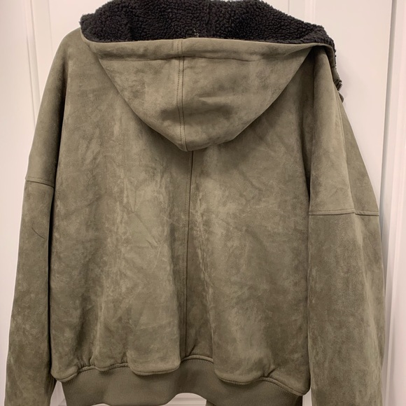 ZARA - Gorgeous Velvet Kaki Jacket for Men - Picture 2 of 4